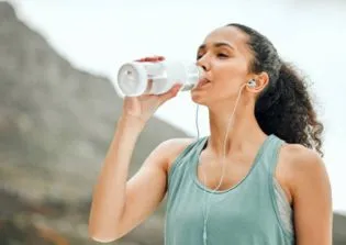 Hydrate or Crash – IV Drips in Dubai